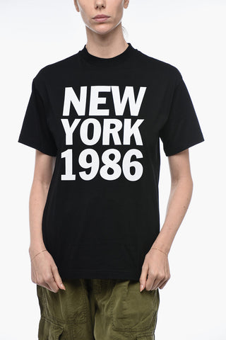 Solid Color Crew-neck T-Shirt with Contrasting Print