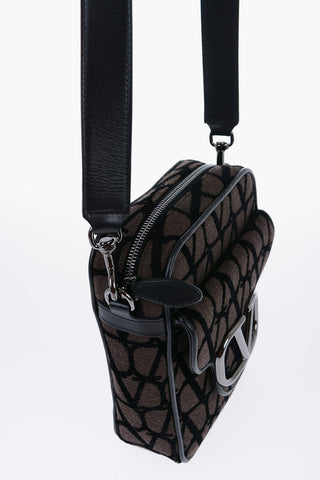 Borsello in Jacquard Monogram con Tracolla in Pelle