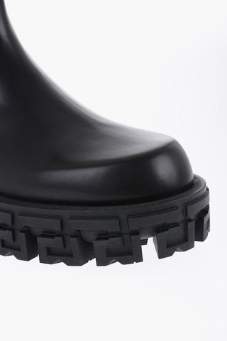 Leather Chelsea Boots With Trigreca Sole