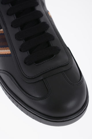 Mocassino In Pelle Martellata Con Banda A Contrasto