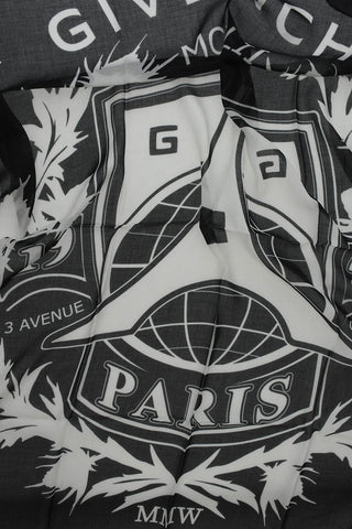 Scarf with Contrast Print