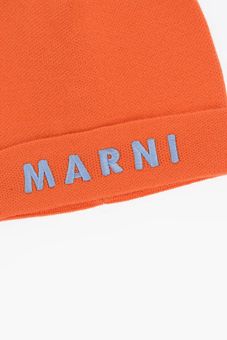 Beanie in Tinta Unita con Logo Ricamato