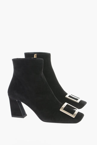 Stivaletti In Suede Con Fibbia Statement Tacco 8 cm