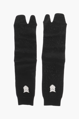 Ribbed TABI Socks with Embroidery