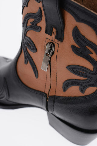 Two-Tone leather Wester Booties with Heel 6cm