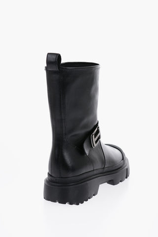 Stivaletti Biker in Pelle con Cinturino e Suola Track