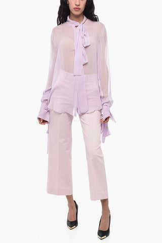 Schluppenbluse aus Seidenchiffon mit gebundenen Manschetten
