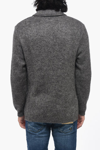 Strickblazer mit Hornknöpfen