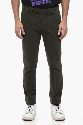 Stretch Fabric Slim Fit Chino Pants