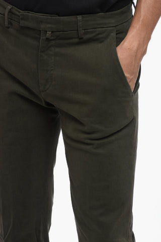 Stretch Fabric Slim Fit Chino Pants
