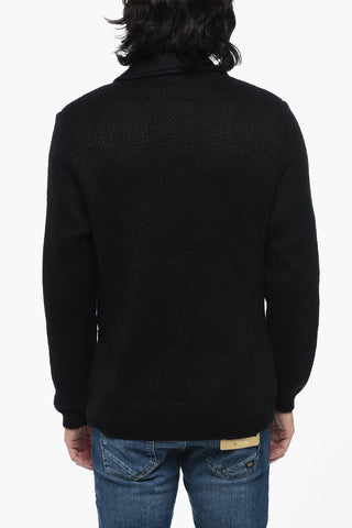 Strickblazer mit Hornknöpfen