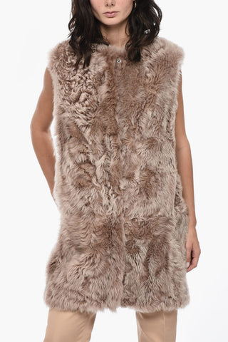Cappotto Smanicato in Shearling con Bottoni a Pressione