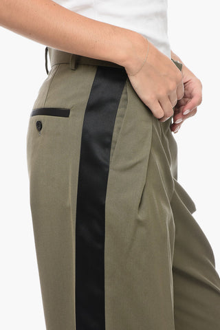 Pantaloni a Una Pince con Gamba Ampia