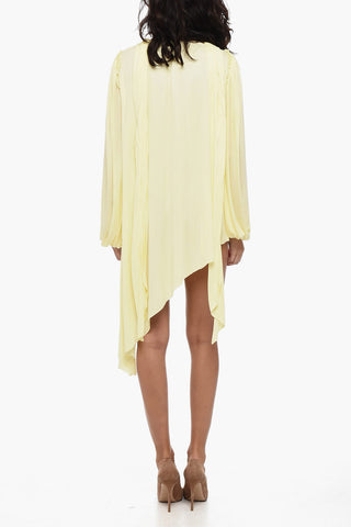 Kleid Mit Schleifenkragen Und Asymmetrischem Design