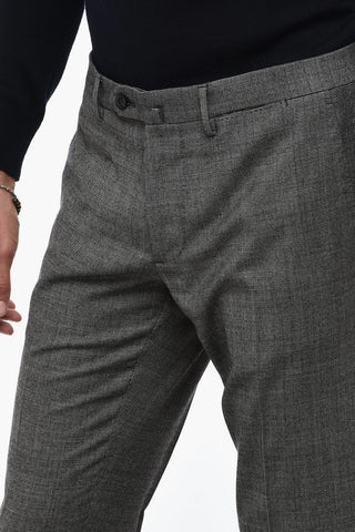 Pantaloni a Micro Quadri ad Orlo con Risvolto