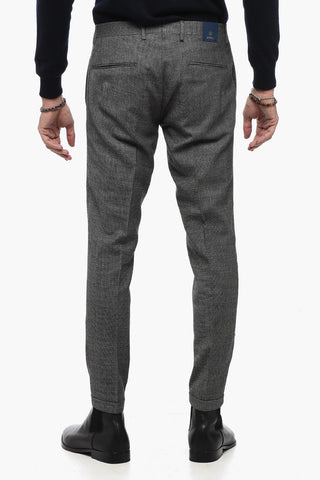 Pantaloni a Micro Quadri ad Orlo con Risvolto