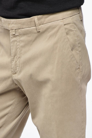Solid Color Slim Fit Chino Pants