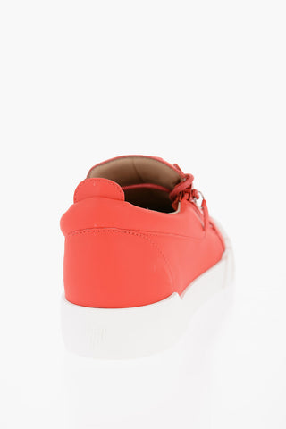 Solid Color Low Top Sneakers with Contrasting Sole