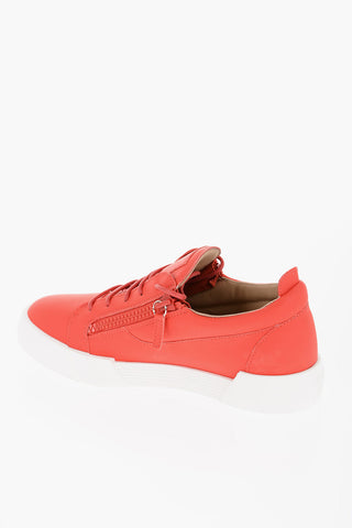 Solid Color Low Top Sneakers with Contrasting Sole