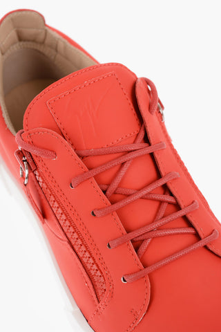 Solid Color Low Top Sneakers with Contrasting Sole