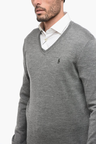 Maglia in Lana con Collo a V
