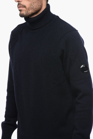 Wool-blended Turtleneck Sweater with Cuffs