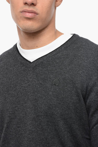 Maglia in Tinta Unita con Scollo a V