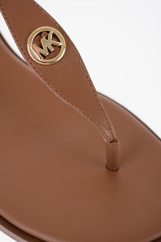 MICHAEL Sandali Infradito MALLORY in Pelle con Monogram Dorato