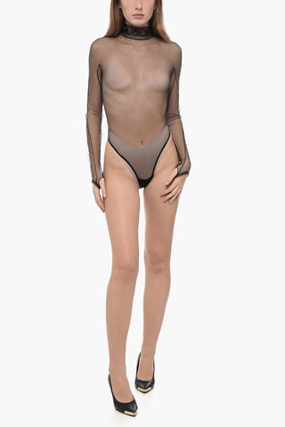 Visible Stitches Mesh Body with Embossed Logo