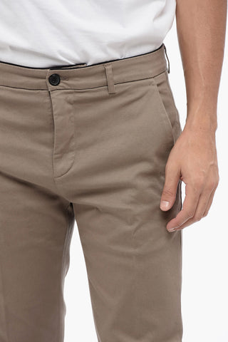 Pantaloni Chino in Cotone Stretch a Tinta Unita