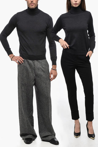 MM4 UNISEX Wool Sweater with Stitchies Detail