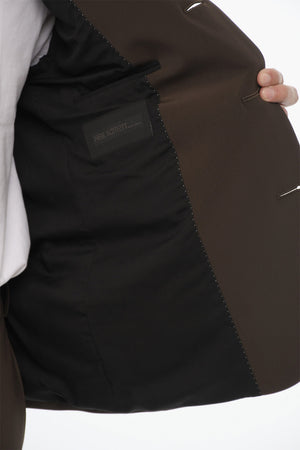 3-Button Slim Fit Suit with Two Vents and Classic Lapel