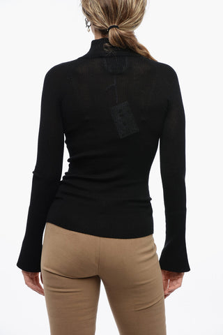 Maglia a Collo Alto con Maniche a Imbuto