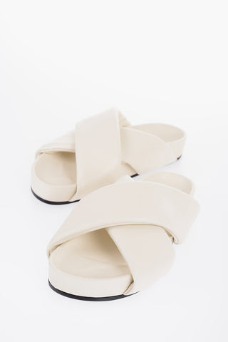 Sandali in Pelle con Design Criss Cross