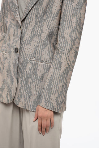 Fitted Blazer with Textured Motif