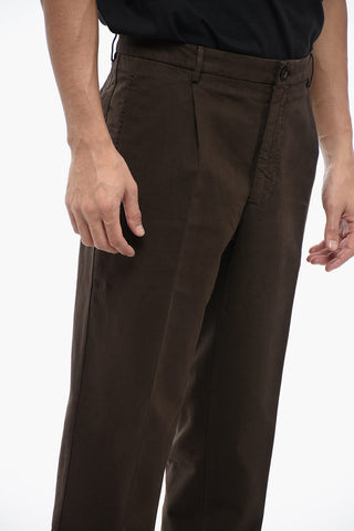 Single Pleated Tapered Fit Stretch Cotton Pants