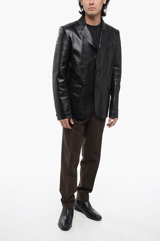 Einreihiger Blazer aus gehämmertem Leder