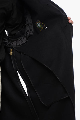 Cappotto Straight Fit in Lana con Abbottonatura Nascosta