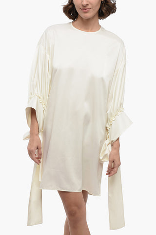 Vestito Satin Loose-Fit con Maxi Maniche Allacciate