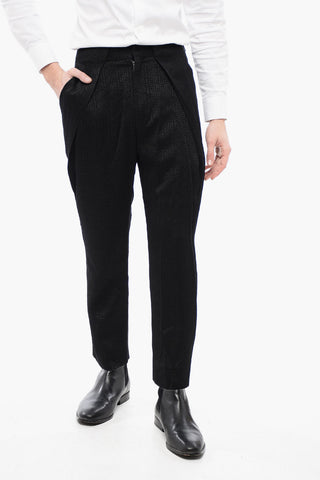 Hose mit einer Falte aus Jacquard-Viscose mit Monogramm-Muster