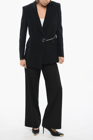 블레이저 TORIKO 피크 라펠과 로고 체인