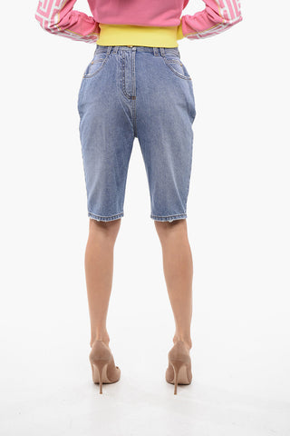 Shorts in Denim Distressed con Lavaggio Chiaro
