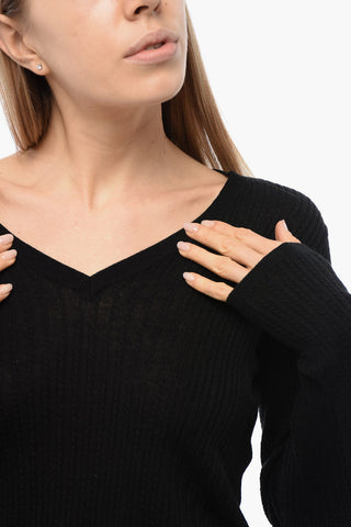 STUDIO Silk and Wool Lightweight OLBIA V-neck Sweater