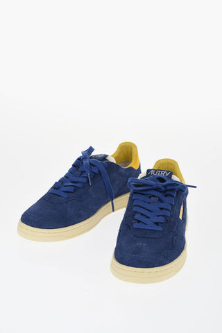 Sneakers Basse in Suede a Tinta Unita con Logo