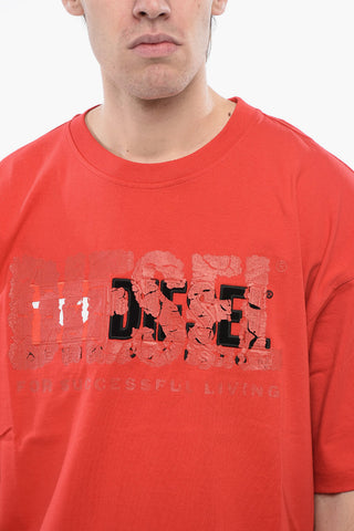RED TAG Crew Neck T-Shirt T-NABEL-M1 in Solid Color with Cracked-Effect Print