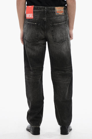 Jeans Loose Fit 2010 D-MACS-S2 in dunkler Waschung mit Cut-out-Logodetail 21cm