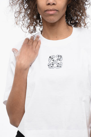 T-Shirt Crop Girocollo con Logo Impreziosito da Strass