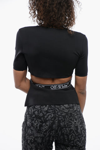 Enganliegendes Kurzarm-Top mit Cut-Out-Detail