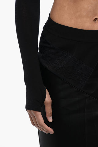 Top in Maglia Logata con Scollo a Barca