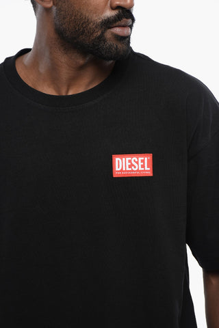 ESSENTIALS Solid Color T-NLABEL-L1 Crew-neck T-Shirt with Contrasting Logo Patch